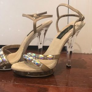 Dressy heel!!